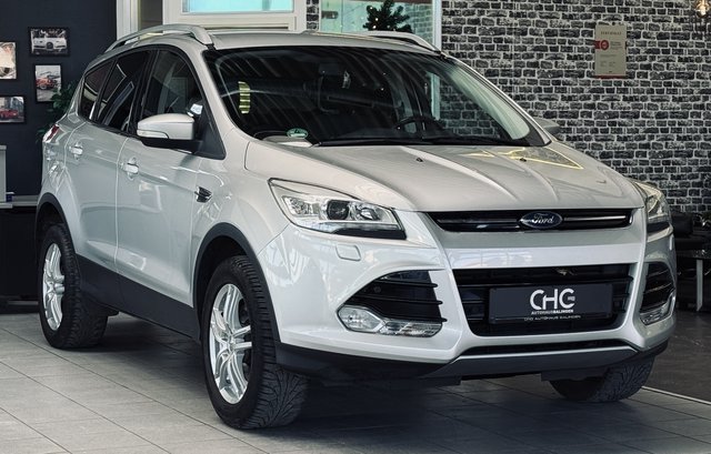 Ford Kuga Titanium KAMERA|SHZ|NAVI|TEMP Gebrauchtwagen Kaufen | EZ 09/2015 | Preis 9.990 €