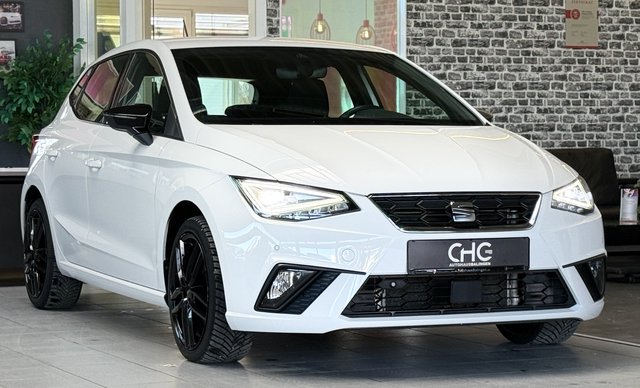SEAT Ibiza FR KAMERA|ACC|SHZ|NAVI|VIRTUAL|CARPLAY|SPUR Gebrauchtwagen Kaufen | EZ 09/2023 | Preis 16.990 €