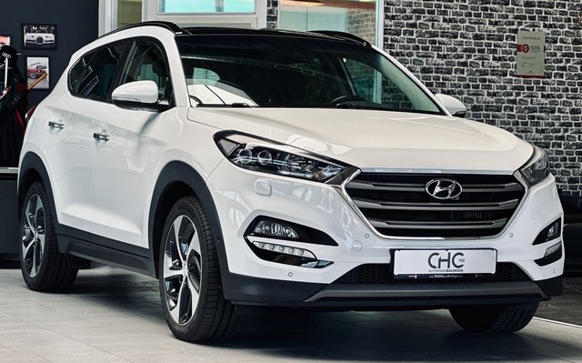 Hyundai TUCSON Premium 4WD |Kamera|LED|Pano|Spur| Gebrauchtwagen Kaufen | EZ 02/2016 | Preis 16.990 €