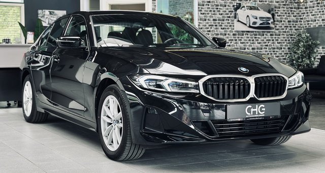 BMW 320 i |HiFi|SHZ|LED|Kamera|Live Cockpit Professional Gebrauchtwagen Kaufen | EZ 11/2022 | Preis 29.990 €