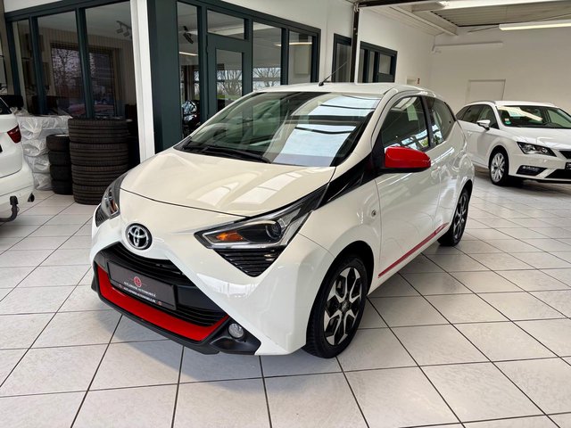 Toyota AYGO x-play Team D Andr/CarPl Kamera Klima Alu Gebrauchtwagen Kaufen | EZ 01/2021