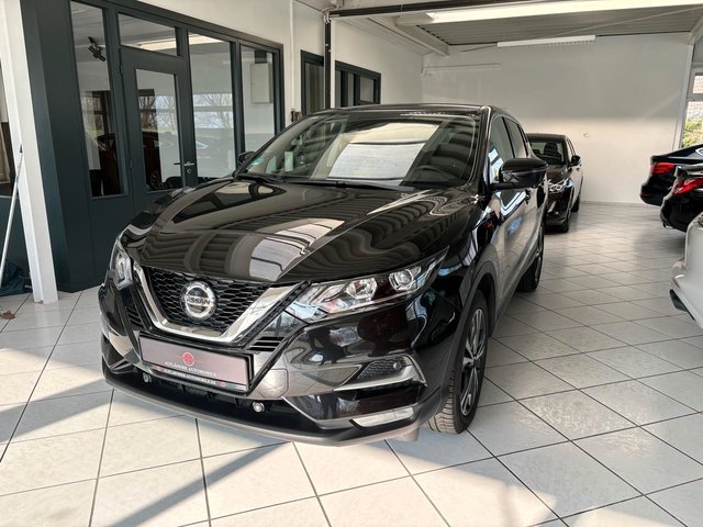 Nissan Qashqai 1.3 DIG-T DCT N-Connecta  Navi Kamera SHZ Used vehicle for sale | First registration 03/2020