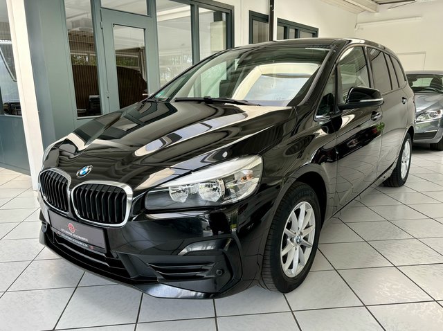BMW 216d Advantage Aut. NAVI PDC Komfortzugang SHZ Used vehicle for sale | First registration 04/2019