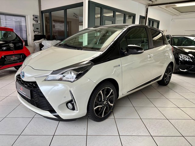 Toyota Yaris Hybrid Style Selection Kamera Safety Sense Gebrauchtwagen Kaufen | EZ 04/2018 | Preis 13.499 €