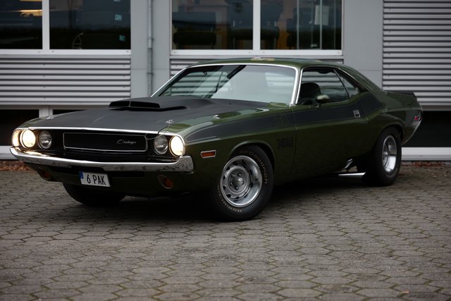 Dodge Challenger T/A 6 Pak Matching Numbers, Rotisserie Restored, 4-Speed Pistol Grip Oldtimer Kaufen | EZ 05/1970 | Preis 120.000 €