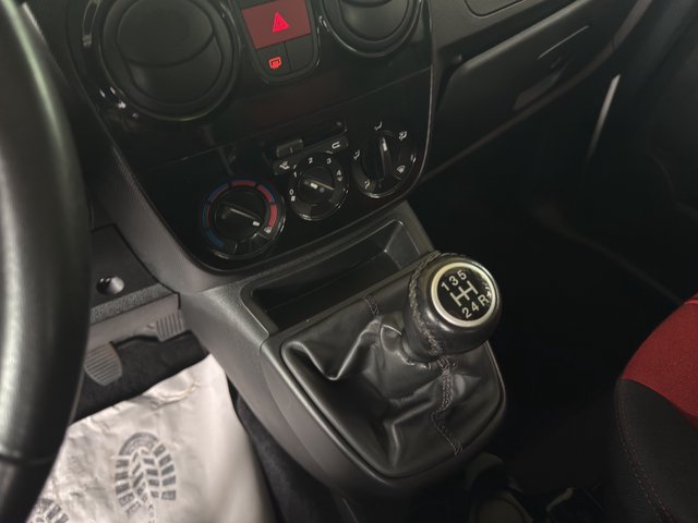 Fiat -Qubo 1.3 M-Jet Easy~2 Schiebetüren~KLIMA~ ALU~STH~DACHRELING~PDC~AHK~SCHECKHEFT~TÜV NEU~INSPEKTION NEU - bilder 11