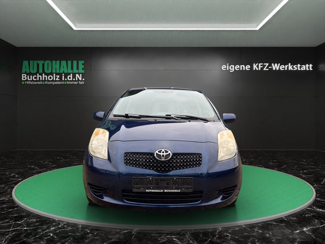 Toyota Yaris Sol~KLIMA~NAVI~ALLWETTERREIFEN~el. FH~el. Asp~Bluetth.~INSP. NEU BATTERIE NEU+TÜV bis 08.2026 - bilder 2