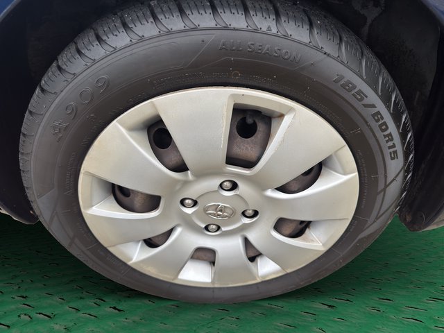 Toyota Yaris Sol~KLIMA~NAVI~ALLWETTERREIFEN~el. FH~el. Asp~Bluetth.~INSP. NEU BATTERIE NEU+TÜV bis 08.2026 - bilder 18