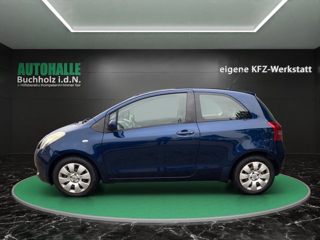 Toyota Yaris Sol~KLIMA~NAVI~ALLWETTERREIFEN~el. FH~el. Asp~Bluetth.~INSP. NEU BATTERIE NEU+TÜV bis 08.2026 - bilder 8