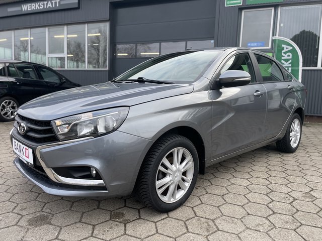 Lada Vesta Luxus~AUTOMATIK~KLIMA~ALUFELGEN~NAVI~RÜCKWERTKAMERA~STH 12 Monate GEWÄHRLEISTUNG~PDC~el.FH~NICHTRAUCHER - bilder 1