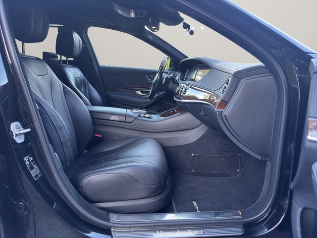 Mercedes-Benz S 350 BlueTec / d L~AMG Line~LED~KEYLES-GO~VAKUMIERTE TÜREN~PANO~R-KAMERA 360g~org.AMG NEU~NAVI~BI-XENON~SIZTH.SITZB.lückenlos SCHECKHEFT~absolut VOLL VOLL VOLL AMG line~AMG org. ALUS NEU / Innen schwarz - außen schwarz / Luftfahrwerk / Vollausstattung - foto 13