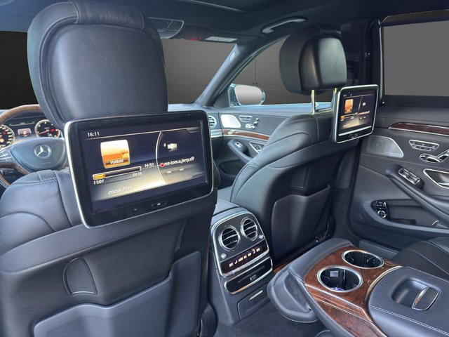 Mercedes-Benz S 350 BlueTec / d L~AMG Line~LED~KEYLES-GO~VAKUMIERTE TÜREN~PANO~R-KAMERA 360g~org.AMG NEU~NAVI~BI-XENON~SIZTH.SITZB.lückenlos SCHECKHEFT~absolut VOLL VOLL VOLL AMG line~AMG org. ALUS NEU / Innen schwarz - außen schwarz / Luftfahrwerk / Vollausstattung - bilder 17