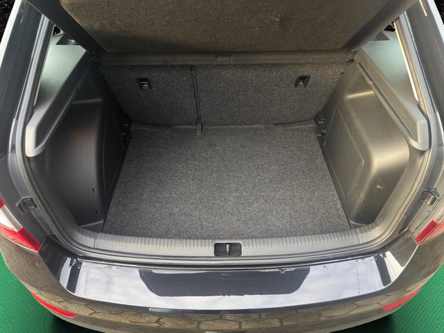 Skoda Rapid Spaceback 1,2 Active~KLIMA~NAVI~SHZ~ALU~el.FH~PDC~erst 45 tkm~SCHECKHEFT Active - bilder 17