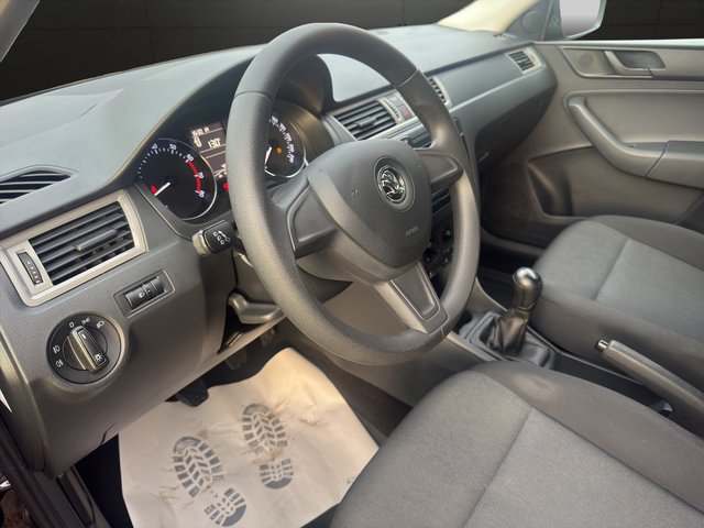 Skoda Rapid Spaceback 1,2 Active~KLIMA~NAVI~SHZ~ALU~el.FH~PDC~erst 45 tkm~SCHECKHEFT Active - bilder 18