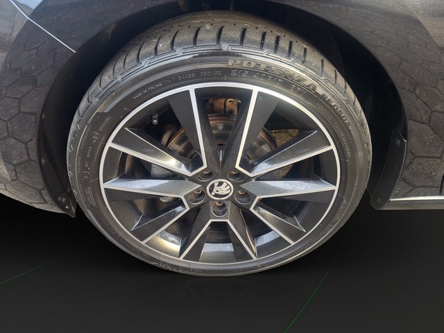 Skoda Rapid Spaceback 1,2 Active~KLIMA~NAVI~SHZ~ALU~el.FH~PDC~erst 45 tkm~SCHECKHEFT Active - foto 19