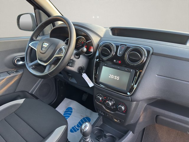 Dacia Dokker Stepway Plus~R-KAMERA~PDC~KLIMA~NAVI~CARPLAY~SHZ~TOUCHCREM~TÜV u. AU NEU sehr sauber u. gepflegt - bilder 14