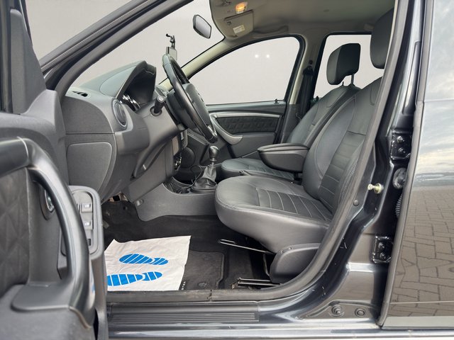 Dacia Duster I~Prestige 4x2~Servo~SHZ~KLIMA~NAVI~DACHREHLING~PDC~R-KAMERA~CARPLAY~wenig km~TÜV u. INSP. NEU Prestige 4x2 - bilder 12