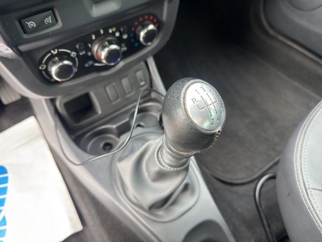 Dacia Duster I~Prestige 4x2~Servo~SHZ~KLIMA~NAVI~DACHREHLING~PDC~R-KAMERA~CARPLAY~wenig km~TÜV u. INSP. NEU Prestige 4x2 - bilder 21