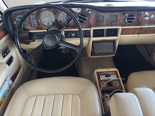 Rolls-Royce ROLLS ROYCE Silver Spirit-KLIMA~SERVO~Luftfahrwerk~LEDER~ZENTRALVERRIELUNG~gute Zustand.! Fahrzeug ist seit 40 Jahren immer im gleichen Besitzer - foto 10