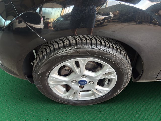 Ford Fiesta Sync Edition~KLIMA~ALU~ALWETTERREIFEN~el.FH~STH~PDC~INSP.SERVICE+TÜV NEU Ein wunderschöner Kleinwagen mit super Ausstattung - bilder 17
