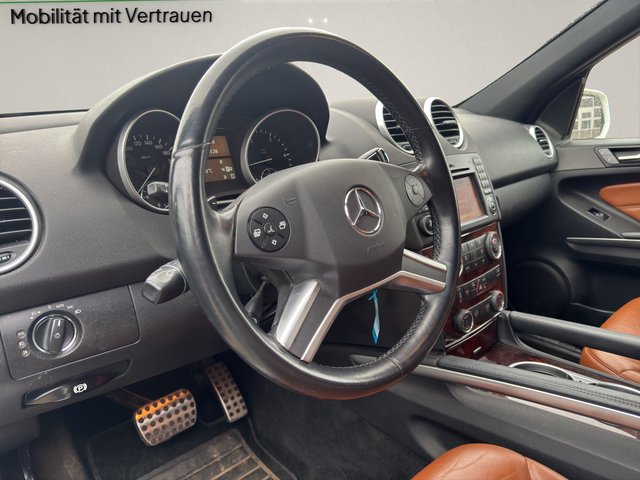 Mercedes-Benz ML 350 BlueTEC 4Matic 7G-TRONIC DPF Grand Edition~ALLRAD~AHK- 3,5 T~SHZ~NAVI~LENKRADHEIZUNG~el.HECKKLAPPE~OFFROAD~KLIMAAUTOM.~R-KAMERA~LEDER-DESIGNO~TEMPO~ Sehr sauberes und gepflegtes Fahrzeug - foto 14