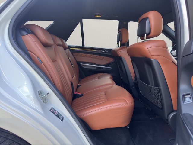 Mercedes-Benz ML 350 BlueTEC 4Matic 7G-TRONIC DPF Grand Edition~ALLRAD~AHK- 3,5 T~SHZ~NAVI~LENKRADHEIZUNG~el.HECKKLAPPE~OFFROAD~KLIMAAUTOM.~R-KAMERA~LEDER-DESIGNO~TEMPO~ Sehr sauberes und gepflegtes Fahrzeug - bilder 15