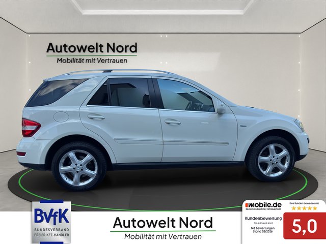 Mercedes-Benz ML 350 BlueTEC 4Matic 7G-TRONIC DPF Grand Edition~ALLRAD~AHK- 3,5 T~SHZ~NAVI~LENKRADHEIZUNG~el.HECKKLAPPE~OFFROAD~KLIMAAUTOM.~R-KAMERA~LEDER-DESIGNO~TEMPO~ Sehr sauberes und gepflegtes Fahrzeug - bilder 4