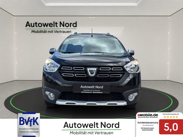 Dacia Dokker Stepway Celebration~SHZ~NAVIGATION~TEMPOM~R-KAMERA~CARPLAY~BLEUTOTTH~SCHECKHEFT~TÜV u. AU NEU sauberes und gepflegtes Fahrzeug - foto 2