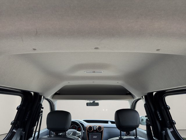 Dacia Dokker Stepway Celebration~SHZ~NAVIGATION~TEMPOM~R-KAMERA~CARPLAY~BLEUTOTTH~SCHECKHEFT~TÜV u. AU NEU sauberes und gepflegtes Fahrzeug - foto 18