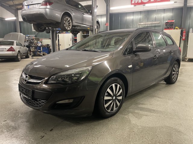 Opel Astra J Sports Tourer~KLIMa~ALLWETTER~sehr sparsam 1 Tank / 1400 km TÜV NEU Edition - bilder 1