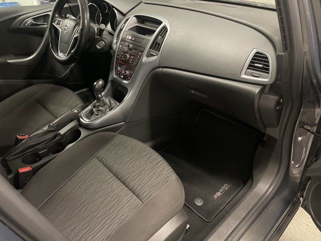 Opel Astra J Sports Tourer~KLIMa~ALLWETTER~sehr sparsam 1 Tank / 1400 km TÜV NEU Edition - bilder 21