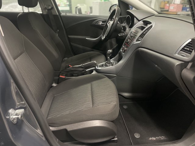 Opel Astra J Sports Tourer~KLIMa~ALLWETTER~sehr sparsam 1 Tank / 1400 km TÜV NEU Edition - bilder 17