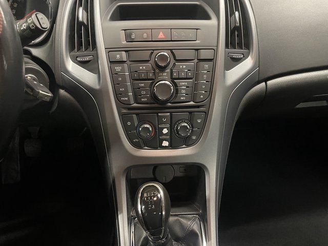 Opel Astra J Sports Tourer~KLIMa~ALLWETTER~sehr sparsam 1 Tank / 1400 km TÜV NEU Edition - bilder 22