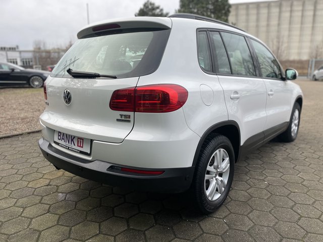 Volkswagen Tiguan Trend & Fun BMT~Trend &amp; Fun BlueMotion Technology~NAVI~PDC vorne-hinten~KLIMAAUTOMATIK~ALU~SITZH~6 Gang~TEMPOMATIK~SELBSTPARKENSYSTEM~ Sehr sauberes Fahrzeug~inkl. TÜV NEU nach verkauft.! - bilder 6