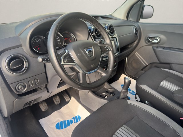 Dacia Dokker Stepway Celebration~AHK~SHZ~NAVIGATION~TEMPOM~R-KAMERA~NAVI~KLIMA~SCHECKHEFT~TÜV u.AU NEU sauber und gepflegt - bilder 20