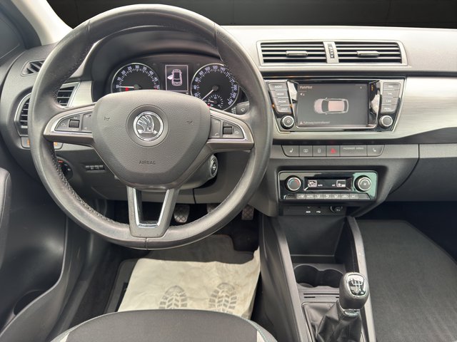 Skoda Fabia Joy~Keyless Go~NAVI~ALU~PANO~LED~PDC~ALU~START-STOP~SHZ~XENON~ - bilder 14