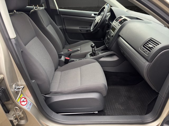 Volkswagen Jetta 1.6 Trendline~KLIMA~ALU~8 fachbereift~Nichtraucher~SCHECKEHFT~el.FH~el.Asp. Trendline - bilder 13