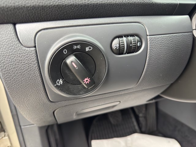 Volkswagen Jetta 1.6 Trendline~KLIMA~ALU~8 fachbereift~Nichtraucher~SCHECKEHFT~el.FH~el.Asp. Trendline - bilder 21