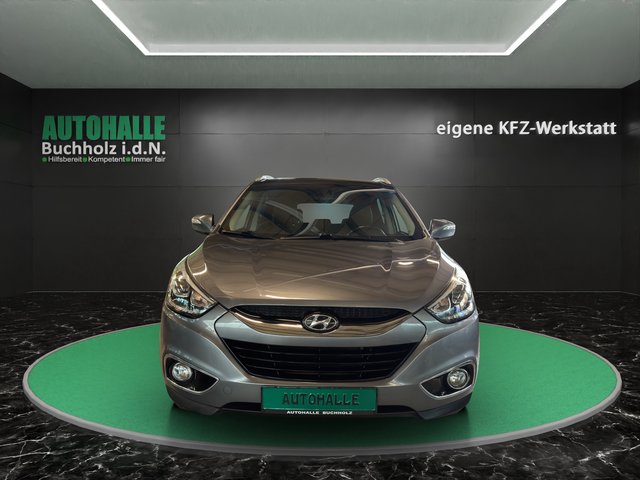 Hyundai ix35~LEDER~NAVI~R-KAMERA~AHK~ALLWETTERREIFEN~STH~PANO~PDC~XENON~ INSP. NEU~TÜV NEU Comfort 2WD - bilder 2