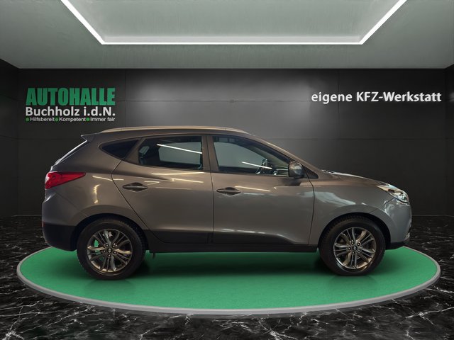Hyundai ix35~LEDER~NAVI~R-KAMERA~AHK~ALLWETTERREIFEN~STH~PANO~PDC~XENON~ INSP. NEU~TÜV NEU Comfort 2WD - bilder 4