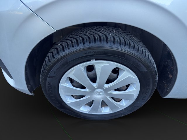 Peugeot 108 Active~Automatik~VTi~Euro 6~Servo~ZV~S-Heft~Allwetterreifen~Klima~ Ein sehr gepflegtes Fahrzeug - bilder 19