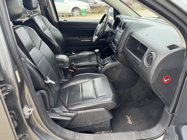 Jeep Compass Limited 4x4~Navi~KLIMAAUT.~ALUS~WINTR.~SHZ~6 gang~STANDHEIZUNG~TEMPO~ Das Fahrzeug wird bevorzugt an Wiederverkäufer / Auslandverkauf / Bastler / Export.! - bilder 13