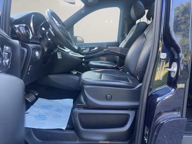Mercedes-Benz V 300 d AVANTGARDE~AMG LINE~lang~7xSITZER~BURMEISTER~NAVI~PANO~LED~MATRIX~LIMA~MBUX~LEDER~TEMPO~SHZ~SBL~AHK~ AMG Line ~ VOLLAUSSTATTUNG - foto 12