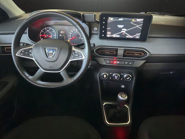 Dacia Sandero III TCE KA~Stepway Expression+~LED~KLIMAAUTOMATIK~TEMPOMATIK~TOUCHSCREEN~ALLWTTERREIFEN / TOTELWINKELASISTEN / R-KAMERA / AHK / KEYLES GO ALLWETTERREIFEN / / / / GO - bilder 10