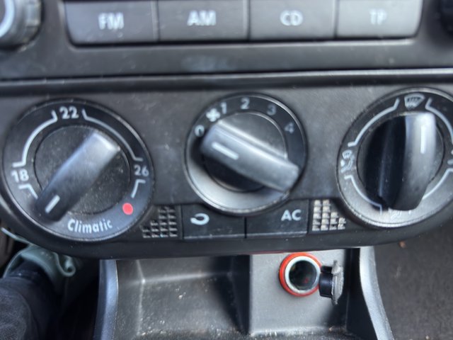 Volkswagen Fox Basis~KLIMAMATIC~SERVO~Wintterreifen+ Sommerreifen - foto 17