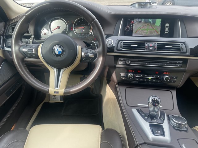 BMW M5 Competition~HUD~LEDER~STH u. STB~KEYLES GO~360 CAM~LUFTFAHRWERK~ VOLLAUSSTATUNG~KEMARIK~NAVI~STh.+ STH-BELÜFTUNG~absolut 1 A Zustand - bilder 10