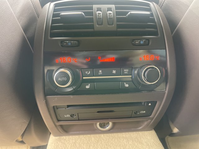 BMW M5 Competition~HUD~LEDER~STH u. STB~KEYLES GO~360 CAM~LUFTFAHRWERK~ VOLLAUSSTATUNG~KEMARIK~NAVI~STh.+ STH-BELÜFTUNG~absolut 1 A Zustand - bilder 25