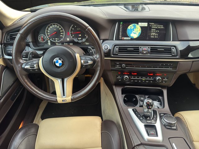 BMW M5 Competition~LED~HUD~MASSAGE-SITZE~ALCANTARA DACHHIMMEL~LEDER~SSD~SZH/SZB~orig.M5 ALU~KEYLES GO~ VOLLAUSSTATUNG~KEMARIK~NAVI~STh.+ STH-BELÜFTUNG~absolut 1 A Zustand - foto 11