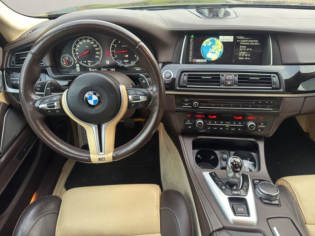 BMW M5 Competition~LED~HUD~MASSAGE-SITZE~ALCANTARA DACHHIMMEL~LEDER~SSD~SZH/SZB~orig.M5 ALU~KEYLES GO~ VOLLAUSSTATUNG~KEMARIK~NAVI~STh.+ STH-BELÜFTUNG~absolut 1 A Zustand - foto 11