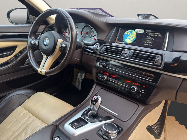 BMW M5 Competition~LED~HUD~MASSAGE-SITZE~ALCANTARA DACHHIMMEL~LEDER~SSD~SZH/SZB~orig.M5 ALU~KEYLES GO~ VOLLAUSSTATUNG~KEMARIK~NAVI~STh.+ STH-BELÜFTUNG~absolut 1 A Zustand - foto 14